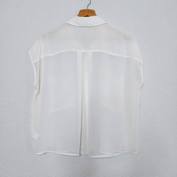 Bisou Bisou Off White Sheer Hidden Button Flowy Front Pockets Blouse Top Size XL - Picture 2 of 8